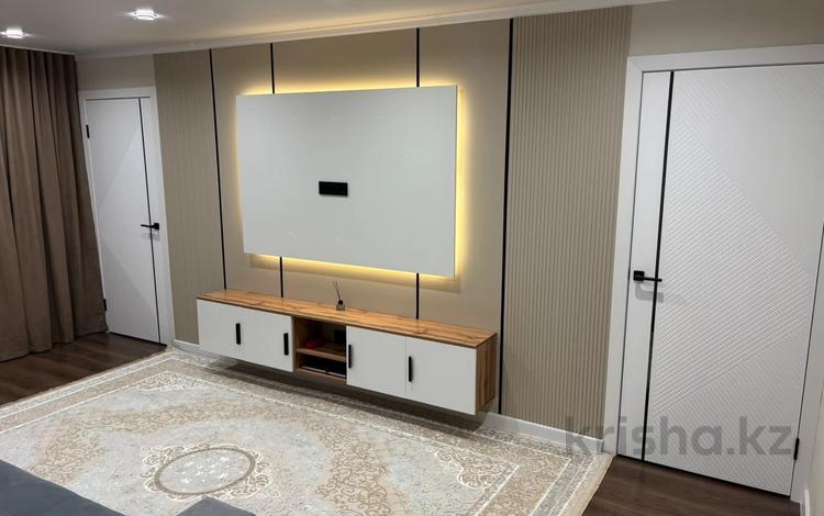 2-комнатная квартира · 53 м² · 7/9 этаж, мкр Юго-Восток, Университетская — Университетская/Язева за 23 млн ₸ в Караганде, Казыбек би р-н — фото 2