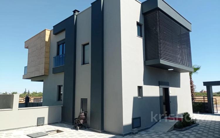 Отдельный дом · 6 комнат · 230 м² · 10 сот., Дошемеалты 2 за 315 млн 〒 в Анталье — фото 11