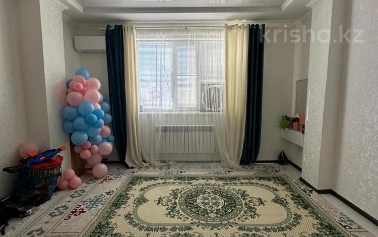 1-комнатная квартира, 43.2 м², Бокенбай Батыра за 15 млн 〒 в Актобе — фото 2