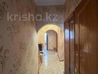 3-бөлмелі пәтер · 70 м² · 3/9 қабат, Ақсай-4 ш/а., Жубанова, бағасы: 43.5 млн ₸ в Алматы, Ауэзовский р-н