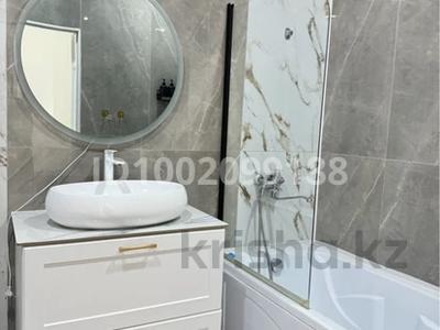 Аренда квартир в Атырауской обл.: 2-комнатная квартира · 75 м² · 9/10 этаж, мкр Атырау, Абулхайыр хана 51а — Цон, рядом Абай центр за 350 000 〒 2-комнатная квартира · 75 м² · 9/10 этаж, мкр Атырау, Абулхайыр хана 51а — Цон, рядом Абай центр за 350 000 〒