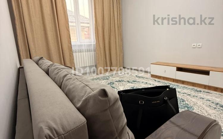 2-комнатная квартира · 65 м² · 2/2 этаж, мкр Калкаман-2 2/10 — Айбергенова/толеби за 295 000 〒 в Алматы, Наурызбайский р-н — фото 2