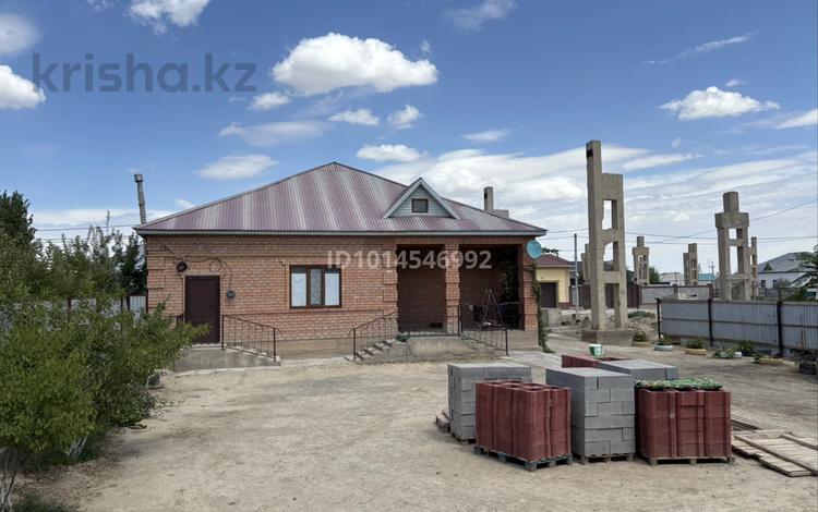 Отдельный дом · 5 комнат · 200 м² · 8 сот., Саяхат 37 1 за 33 млн ₸ в  — фото 2