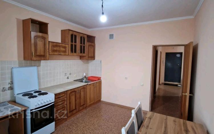 2-комнатная квартира · 65 м² · 14/14 этаж, Омарова 10 за 200 000 ₸ в Астане, Алматы р-н — фото 2