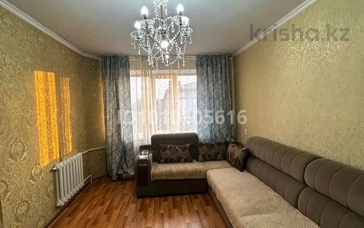 4-бөлмелі пәтер · 86 м² · 5/5 қабат, Б.момышулы 70 — Кюрдамир, бағасы: 20 млн ₸ в Экибастузе — фото 2