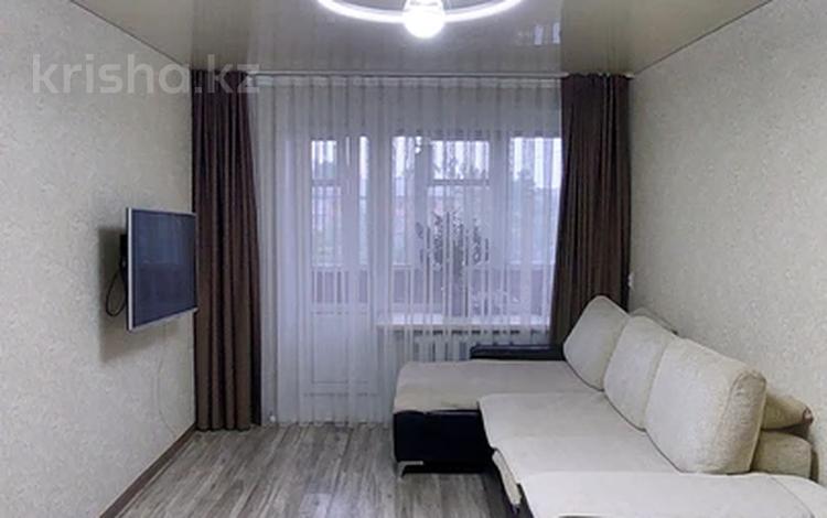 3-комнатная квартира, 61 м², Крылова 26 за 20 млн 〒 в Караганде, Казыбек би р-н — фото 2