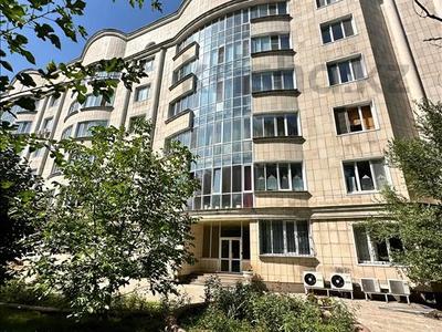 Продажа квартир в Алматы: 3-комнатная квартира · 130.8 м² · 3/6 этаж, Тулебаева — Курмангазы за 200 млн 〒 3-комнатная квартира · 130.8 м² · 3/6 этаж, Тулебаева — Курмангазы за 200 млн 〒 в Алматы, Медеуский р-н