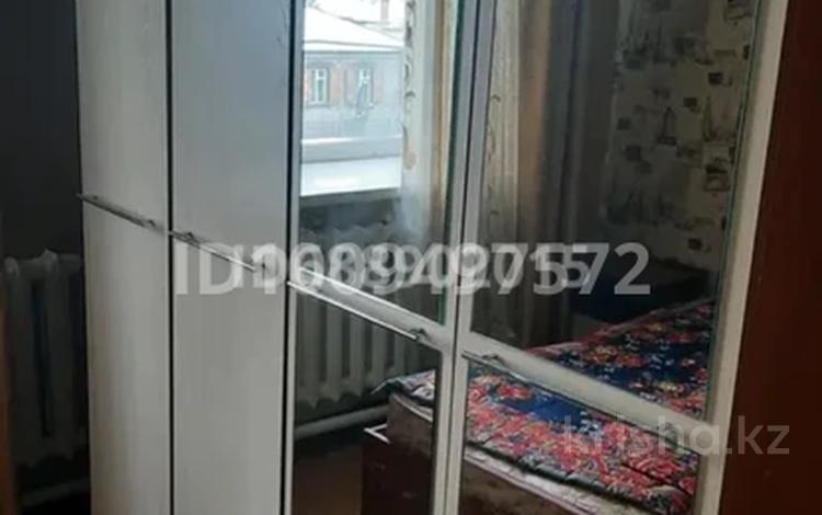 2-комнатная квартира · 42 м² · 2/2 этаж, Жомартбаева 13 — Поселек Восточный за 10 млн ₸ в Семее, Красный Кордон — фото 2