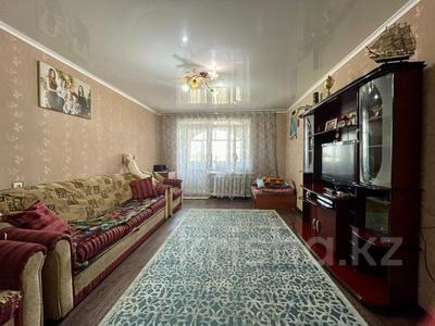 3-комнатная квартира, 60 м², 2/5 этаж, Мирная 10/2 за 9.3 млн 〒 в Караганде, Алихана Бокейханова р-н