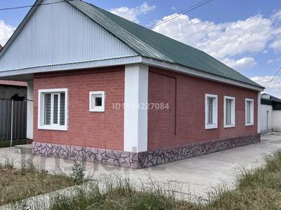 Отдельный дом · 4 комнаты · 105 м² · 8 сот., Суйінбаи за 400 000 ₸ в 