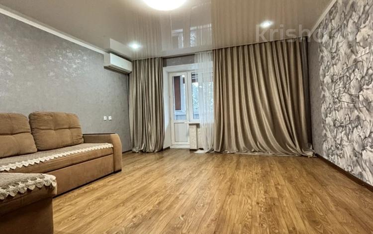 3-бөлмелі пәтер · 70 м² · 2/5 қабат, Назарбаева 160, бағасы: 180 000 ₸ в Уральске — фото 2