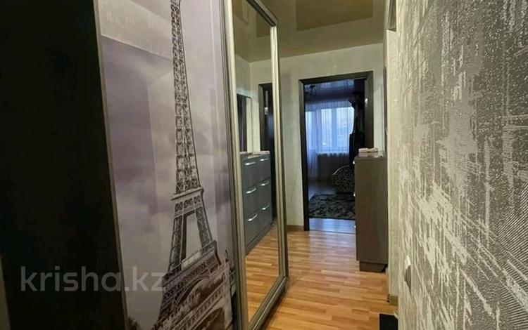 3-комнатная квартира · 60 м² · 6/9 этаж, Ауэзова 5А за 300 000 ₸ в Усть-Каменогорске, Ульбинский — фото 2