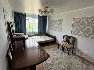 3-комнатная квартира · 70 м² · 5/5 этаж, мкр 8, гришина за 17.5 млн 〒 в Актобе
