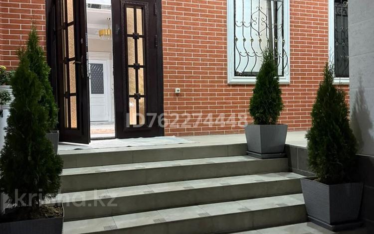 Жеке үй · 8 бөлме · 400 м², мкр Шапагат-2 — Жана жол 5, бағасы: 150 000 〒 в Шымкенте, Каратауский р-н — фото 19