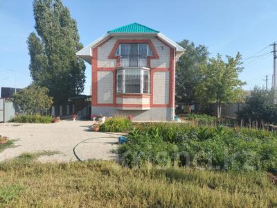 Отдельный дом · 2 комнаты · 151.1 м² · 10 сот., Станция Альджан за 34 млн 〒 в Актобе