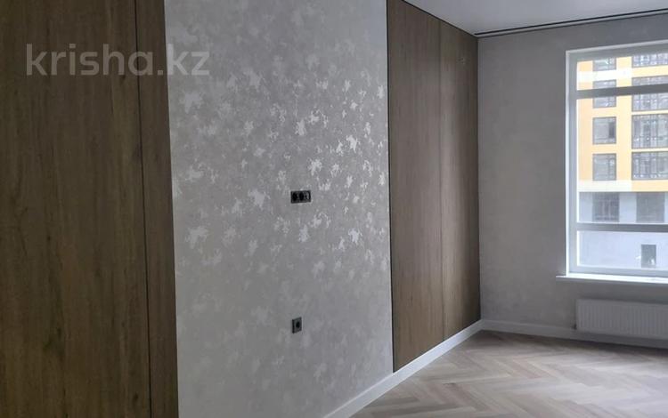 3-бөлмелі пәтер · 100 м² · 2 қабат, айтматова 57, бағасы: 80 млн ₸ в Астане, Нура р-н — фото 2