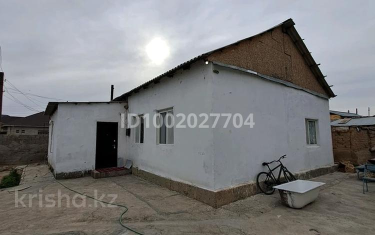 4-бөлмелі пәтер · 80 м² · 1/1 қабат, Стахановская 53 — Татра центр, бағасы: 9 млн ₸ в Кентау — фото 3