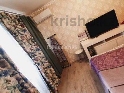 1-комнатная квартира · 35 м² · 3/5 этаж, 8мкр 4а за 12 000 ₸ в Шымкенте