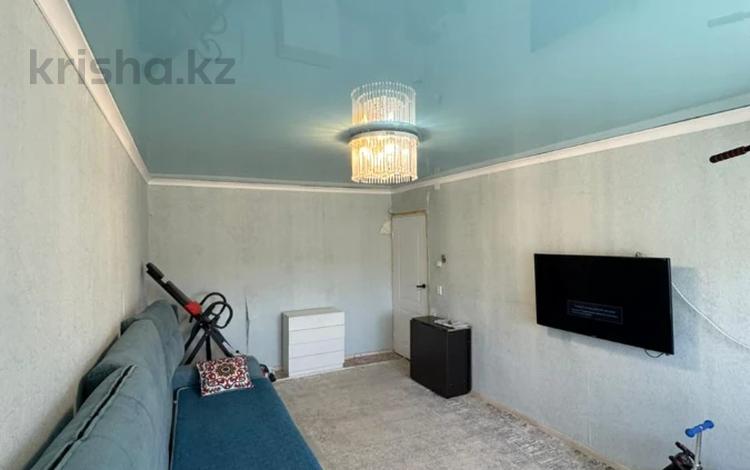 2-комнатная квартира · 37.5 м² · 5/5 этаж, Энергетиков 46б за 9.8 млн ₸ в Экибастузе — фото 20