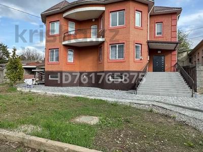 Отдельный дом · 10 комнат · 496 м² · 11 сот., мкр Хан Тенгри, Кенесары Хана 69 за 357.8 млн ₸ в Алматы, Бостандыкский р-н