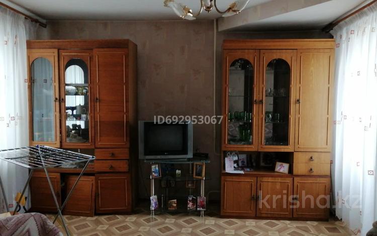 3-комнатная квартира, 58.3 м², 3/5 этаж, ул. Астана — Е.Букетова за 24 млн 〒 в Петропавловске — фото 8