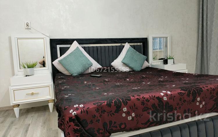 1-комнатная квартира · 45 м² · 4/10 этаж, мкр 11 11 — Набережная Шайкенова за 8 000 ₸ в Актобе — фото 15
