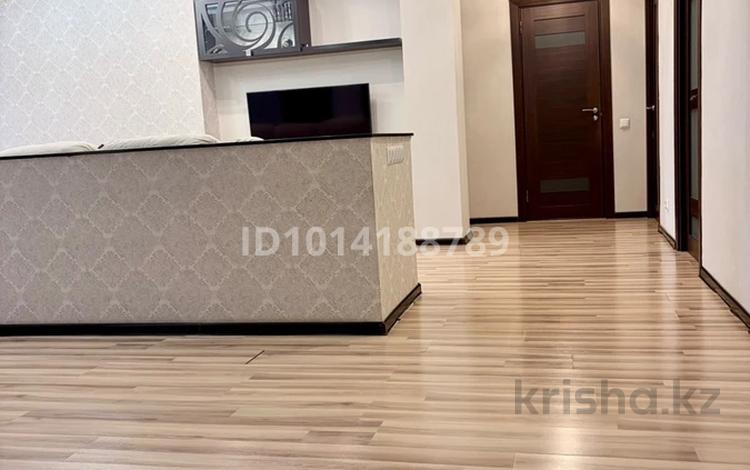 4-комнатная квартира · 100 м² · 1/9 этаж, Сауран 12/1 за 60 млн ₸ в Астане, Есильский р-н — фото 2