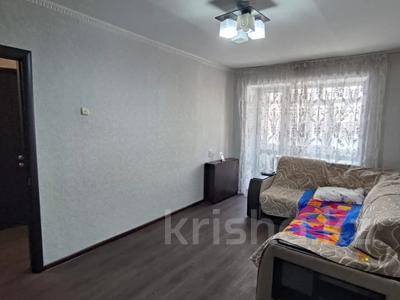 2-комнатная квартира · 44.4 м² · 2/5 этаж, мкр Михайловка , ул. Аманжолова за 19 млн ₸ в Караганде, Казыбек би р-н