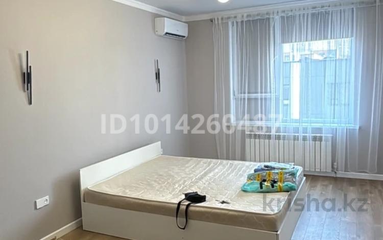 2-комнатная квартира · 52 м² · 8/9 этаж, Райымбек батыра за 250 000 ₸ в  — фото 2