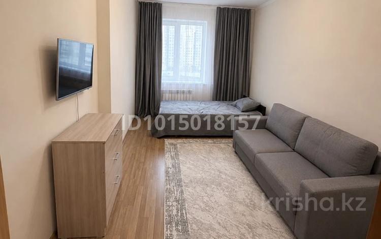1-комнатная квартира · 40 м² · 11/24 этаж, Кабанбай батыр 48/5 за 280 000 ₸ в Астане, Есильский р-н — фото 2