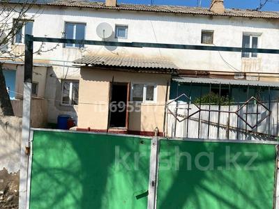 6-комнатная квартира · 100 м² · 2/2 этаж, Ы. Көшербай 15/3 — Сүндет ата тойхана жакта за 80 000 ₸ в Сарыагаш