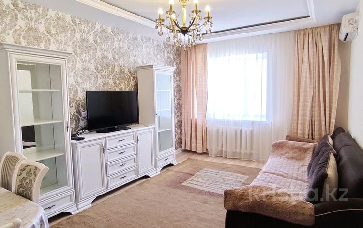 2-комнатная квартира, 60 м², 6/8 этаж помесячно, Туркестан за 230 000 〒 в Астане, Есильский р-н — фото 2