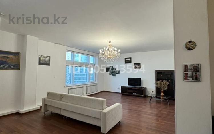 3-бөлмелі пәтер · 132.7 м² · 3/20 қабат, Динмухаммед Кунаев 12, бағасы: 62.5 млн ₸ в Астане, Есильский р-н — фото 2
