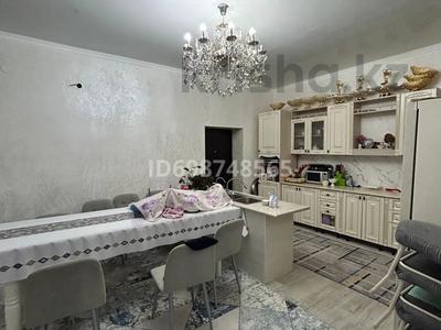 Отдельный дом · 4 комнаты · 100 м² · 25 сот., Рахат 4 66 коше 208 — Жолдын бойы мектеп жакын за 16 млн 〒 в Жанаозен