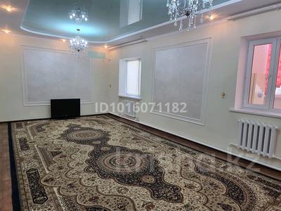 4-комнатная квартира · 92 м² · 2/2 этаж, Рыскулова за 150 000 ₸ в 