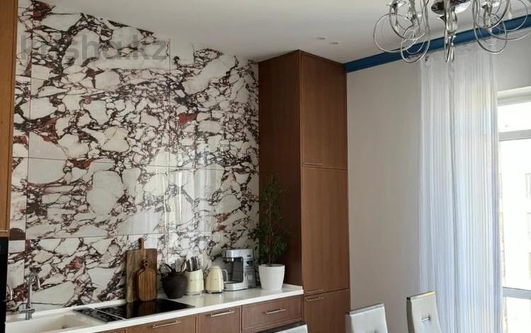 2-бөлмелі пәтер · 80 м², Наркескен 3, бағасы: 400 000 ₸ в Астане, Есильский р-н — фото 2