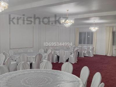 Дом · 2 комнаты · 200 м², Ул.Л.Чайкиной 2А за 60 000 〒 в Киевском