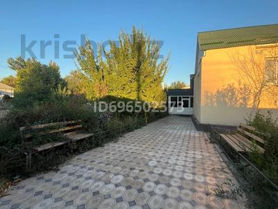 Жеке үй · 5 бөлме · 180 м² · 7.2 жүзд., Сыздыкова 271 — Абая, бағасы: 33 млн ₸ в Таразе