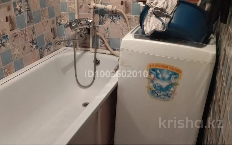 2-бөлмелі пәтер · 46.7 м² · 1/5 қабат, Мкр 14 42 — Автостанция, бағасы: 10 млн ₸ в Караганде, Алихана Бокейханова р-н — фото 2