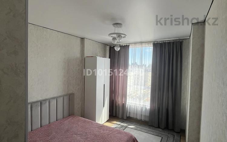 2-комнатная квартира · 45 м² · 12/12 этаж, Жубан Молдагалиев 9 за 270 000 ₸ в Астане, Нура р-н — фото 2
