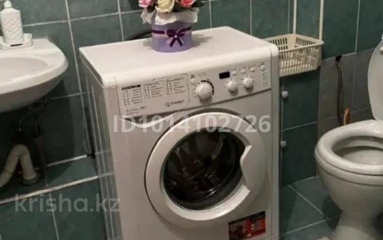 1-комнатная квартира · 40 м² · 2/9 этаж, мкр Аксай-1А за 200 000 ₸ в Алматы, Ауэзовский р-н — фото 16