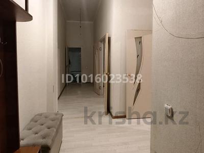 2-комнатная квартира · 65 м² · 1/9 этаж, мкр Туран-2 36a за 150 000 ₸ в Шымкенте, Каратауский р-н