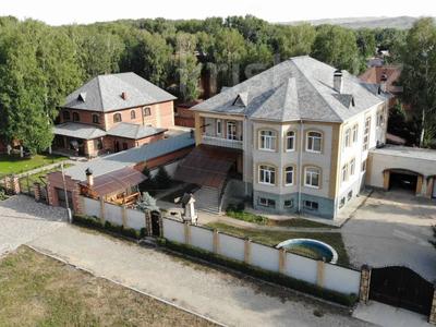 Отдельный дом • 7 комнат • 758 м² • 13 сот., Шмакова за 220 млн 〒 в Усть-Каменогорске