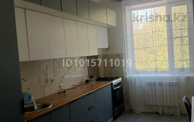 1-бөлмелі пәтер · 48 м² · 2/5 қабат, Айталиева — В районе 31 школы, бағасы: 130 000 ₸ в Уральске — фото 2