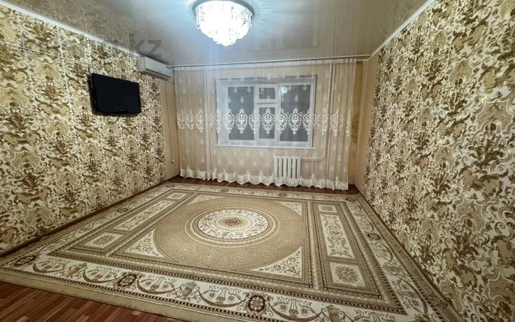 2-комнатная квартира · 60 м² · 3/5 этаж, мкр Кунаева 62 за 150 000 ₸ в Уральске — фото 8