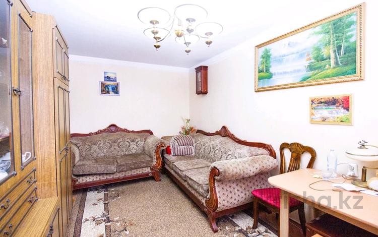 2-комнатная квартира, 44 м², 1/5 этаж, Самал за ~ 10.3 млн 〒 в Талдыкоргане, мкр Самал — фото 2