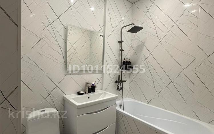 2-комнатная квартира · 50 м² · 10/10 этаж, мкр Жана Орда, Самал 82 — Коняхина за 180 000 ₸ в Уральске — фото 10
