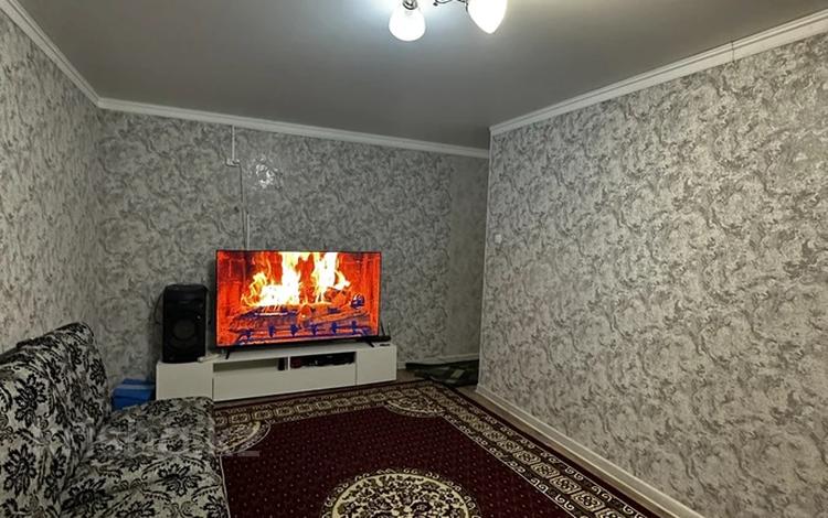 2-бөлмелі пәтер · 46 м² · 1/5 қабат, Абая 54 — металлургов, бағасы: 7.5 млн ₸ в Темиртау — фото 2