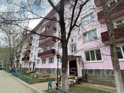 1-комнатная квартира · 30.2 м² · 3/5 этаж, Ахметова 6 за 10.5 млн 〒 в им. Касыма кайсеновой