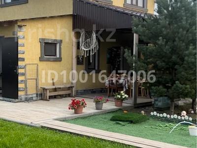 Дача · 3 комнаты · 100 м² · 8 сот., Строитель 10 — Ск Строитель 7 за 17 млн 〒 в Актобе, мкр Акжар